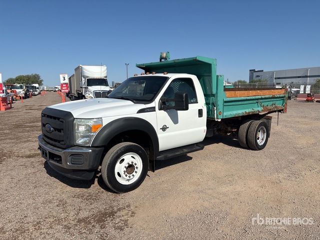 2013 Ford F-550 XL 4x2 Dump Truck