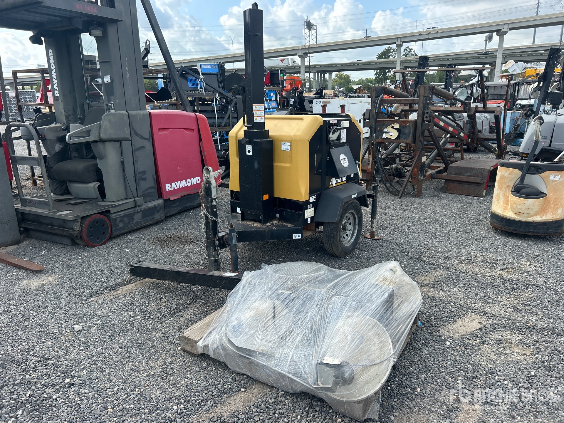 2020 Allmand Night-lite V Series NLV 6 kW Light Tower (Inoperable)