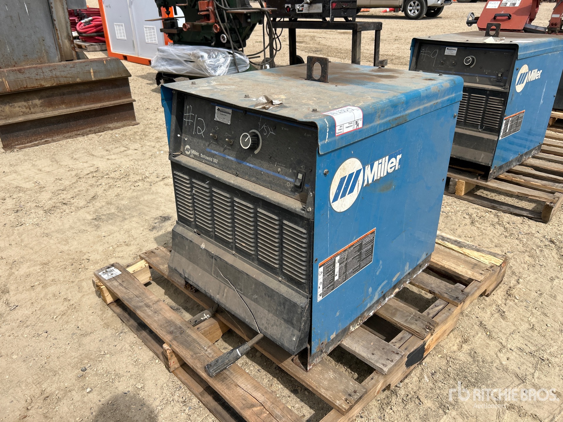 2004 Miller Deltaweld 302 Electric Welder