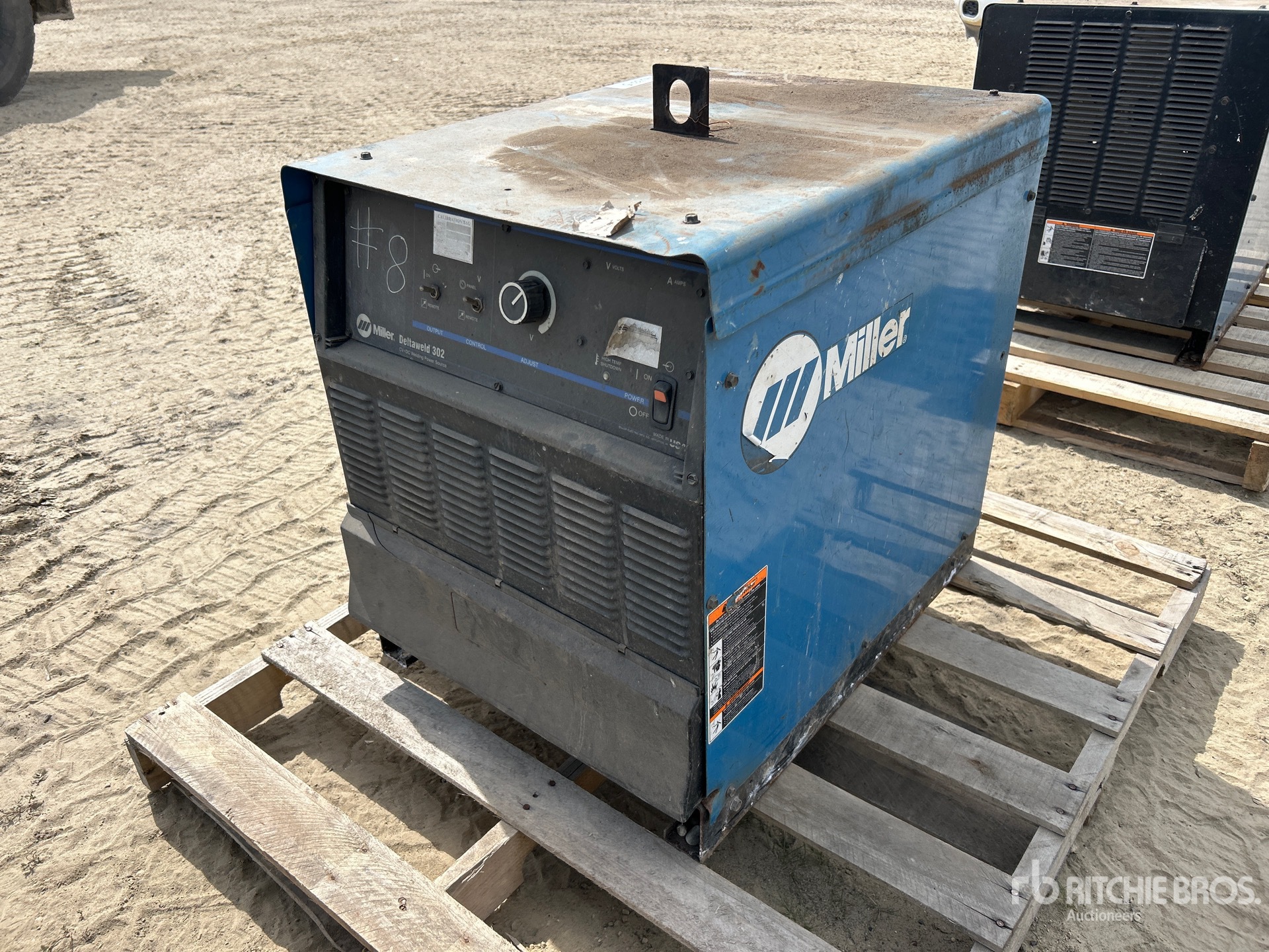 2002 Miller Deltaweld 302 Electric Welder