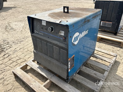 2002 Miller Deltaweld 302 Electric Welder