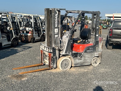 Nissan MCPL02A25LV 4400 lb Cushion Tire Montacargas (Inoperable)