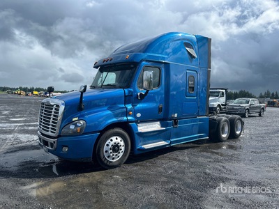 2015 Freightliner Cascadia 125 6x4 T/A Sleeper Truck Tractor