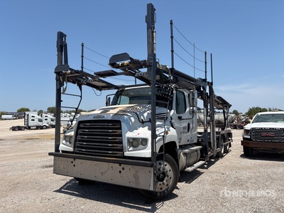 2014 Freightliner 114SD 6x4 Camion transporteur de voitures