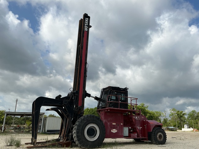 2013 Taylor TXLS1000 Log Stacker