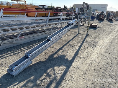 2023 Sumner 2124 650 lb Material Hoist