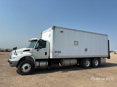 2014 International 4400 6x4 Kastenwägen