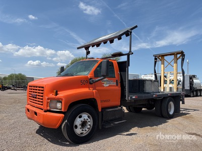 2005 GMC C7500 4x2 Flatbed Truck