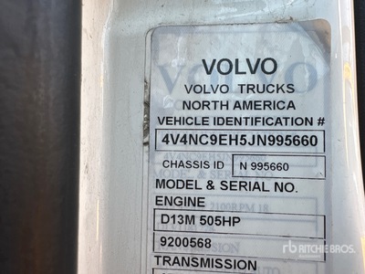 2018 Volvo VNL64T670 6x4 Tracteur Routier Couchette