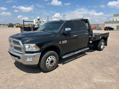 2017 Ram 3500 4x4 Crew Cab Camion à Plateau