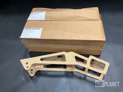 (24) Oshkosh 4019678 Mounting Brackets