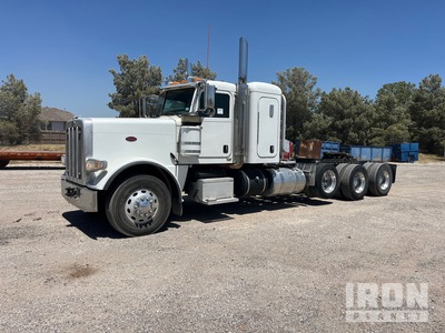 2016 Peterbilt 389 8x4 4-Achs Sattelzugmaschine mit Schlafkabine