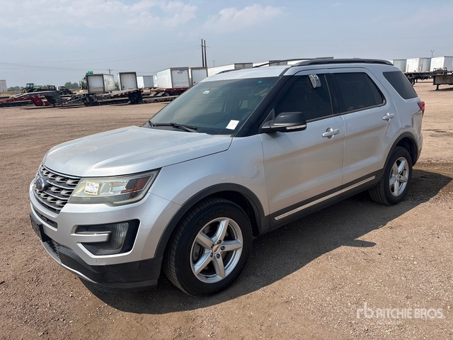 2016 Ford Explorer XLT 4WD SUV