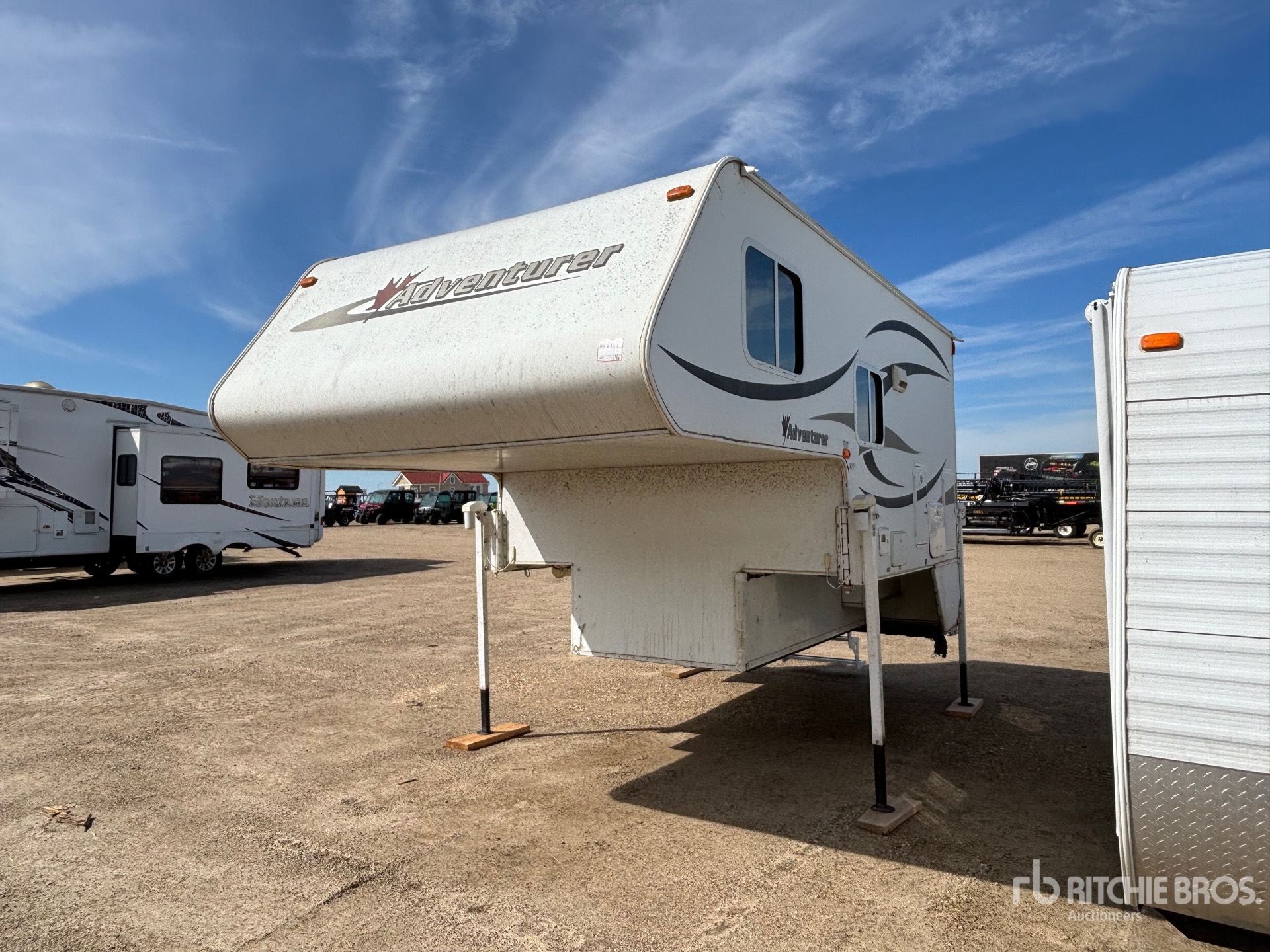2010 Adventurer LP 9 ft Truck Camper