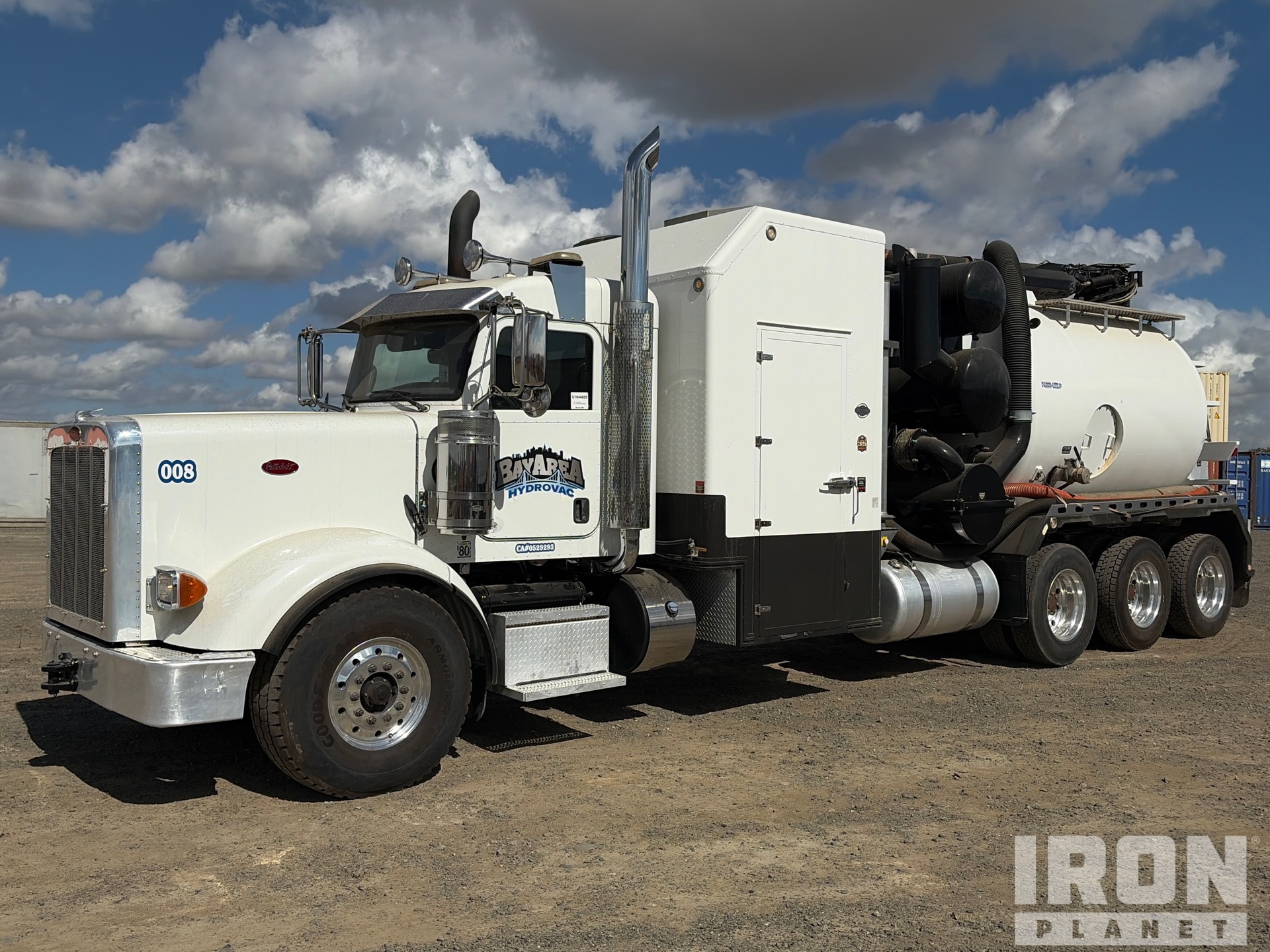 Foremost Tornado on 2020 Peterbilt 367 8x6 Camión de Excavación por Aspiración