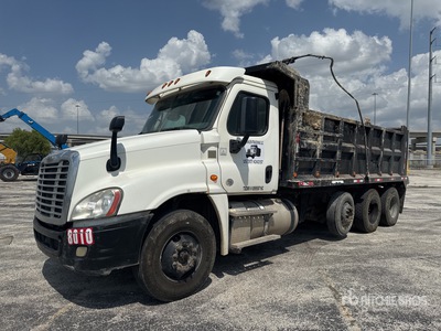 2018 Freightliner Cascadia 125 8x4 Wywrotka T/A