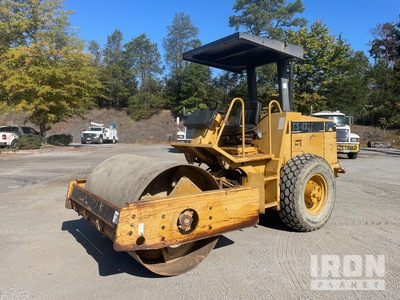 1998 (unverified) Cat CS-433C Smooth Drum Compactor