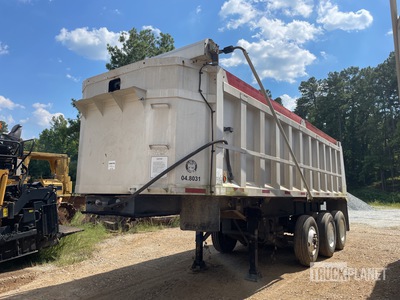 1986 Rogers DTA260BW4 25 ft 6 in Tri/A Aluminum End Dump Trailer