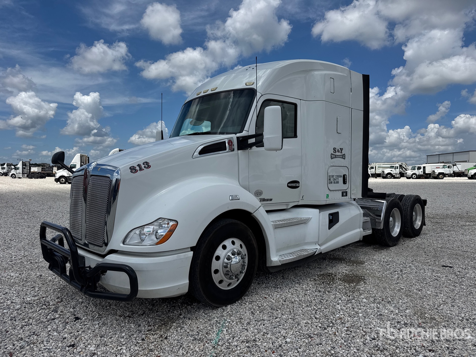 2017 Kenworth T680 6x4 T/A Sleeper Truck Tractor
