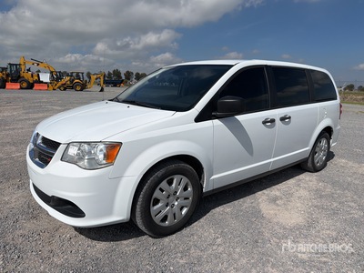 2019 Dodge Grand Caravan SE Camioneta / Minivan