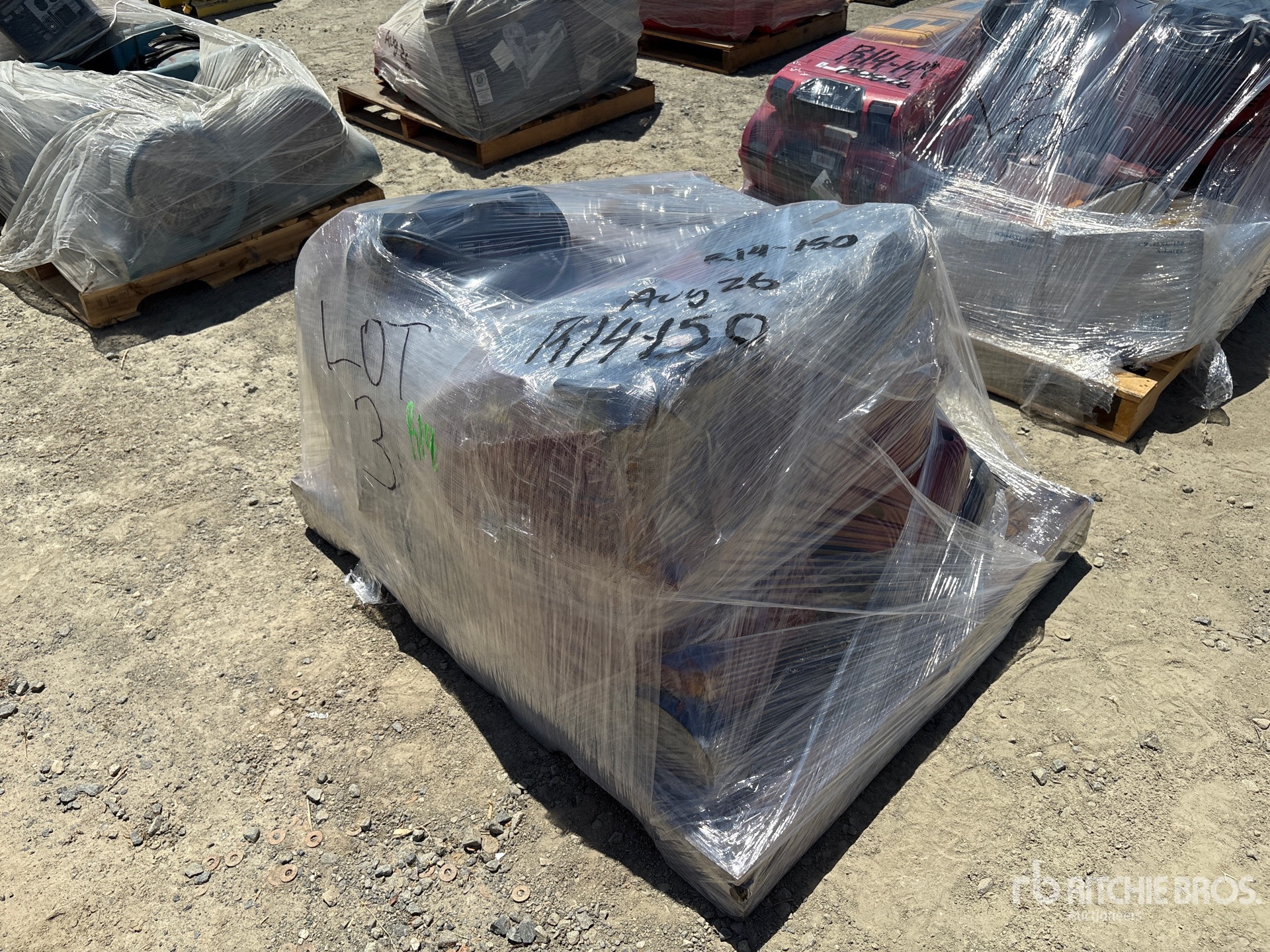 Quantity of Vacuum Cleaners & Air Compressor