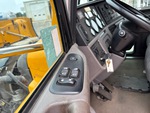 Cabine with Commande de vitres