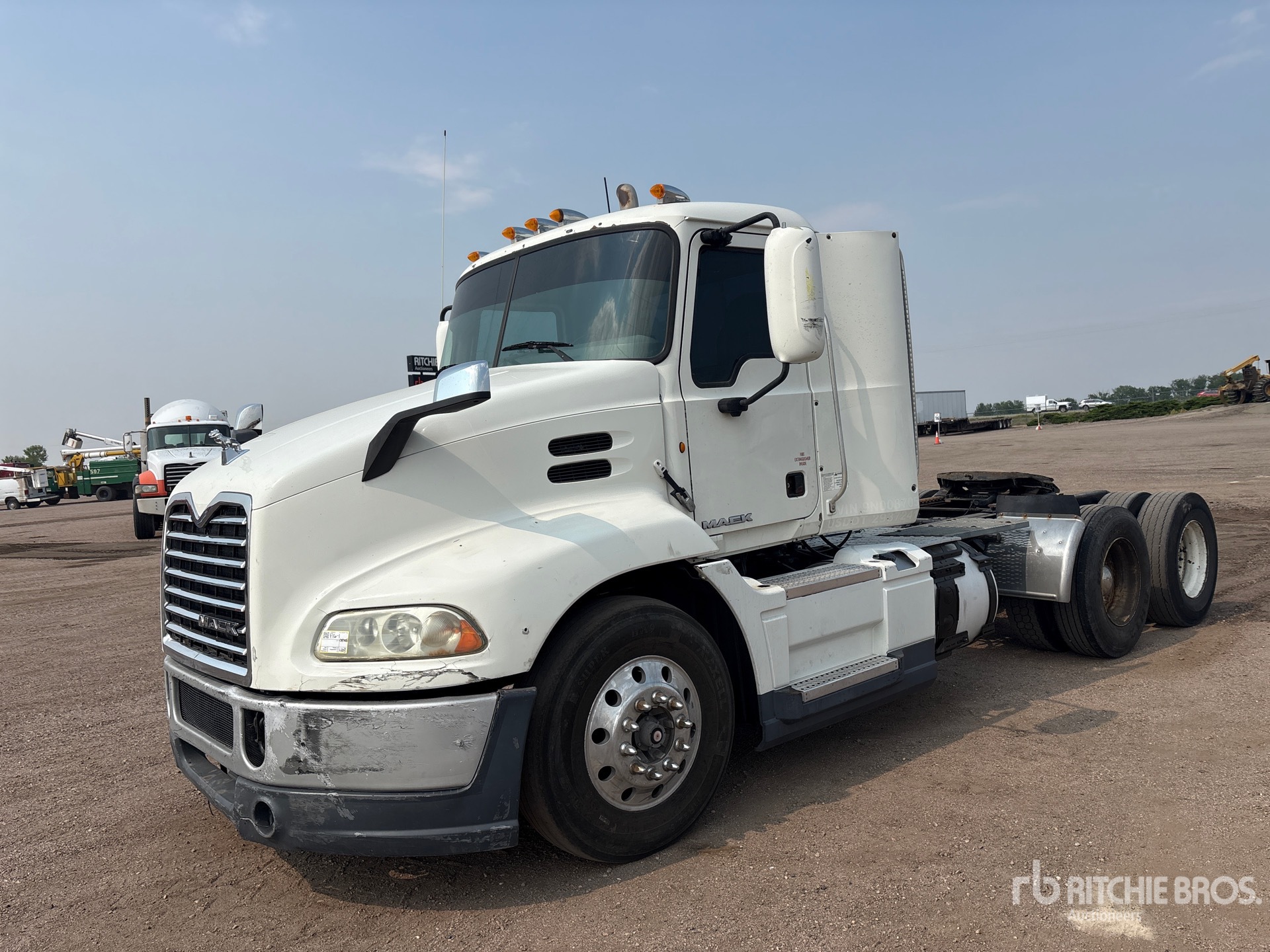 2009 Mack CH613 6x4 T/A Day Cab Truck Tractor