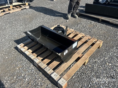 2026 GIYI GY-3TB 32 in Tilting Excavator Bucket (Unused)