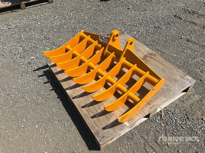 2026 GIYI 44 in Excavator Rake - Fits Cat 305 (Unused)