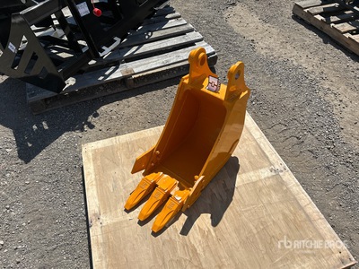 2026 GIYI 12 in Excavator Bucket - Fits Cat 305 (Unused)