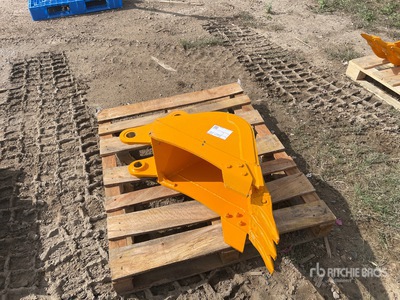 2026 GIYI GY-BK 12 in Digging Cat 305 12 In Excavator Bucket (Unused)