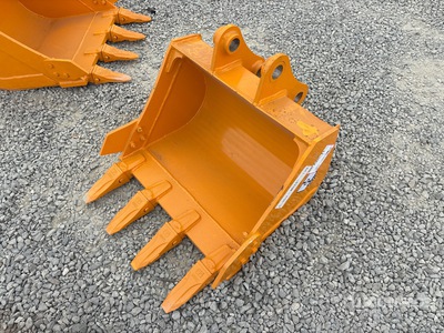 2026 GIYI 24 in Digging 24 in Excavator Bucket - Fits CAT 303 (Unused)
