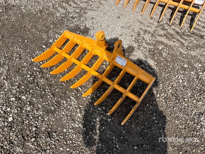 2026 GIYI 38 in Excavator Rake - Fits Cat 303 (Unused)