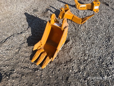 2026 GIYI 12 in Excavator Bucket - Fits Cat 303 (Unused)
