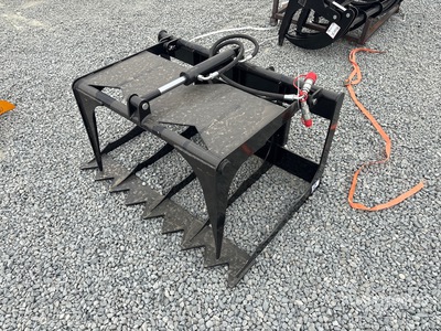 2026 GIYI GY-HWG44 47 in Mini Skid Steer Grapple (Unused)