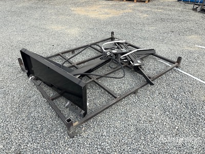 2026 GIYI GY-STL75 75 in Skid Steer Tire Lifter (Unused)