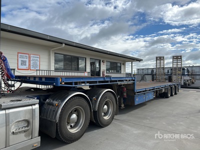 2006 MaxiTrans 14.6 M Step Deck Trailer