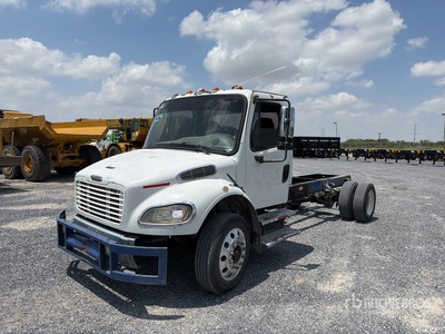 2013 Freightliner M2-25K 4x2 Camion Chasis Cabina / Autocarro cabina e telaio