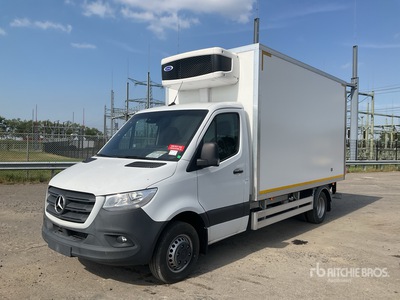 2022 Mercedes-Benz Sprinter 4x2 شاحنة مبردة (Unused)