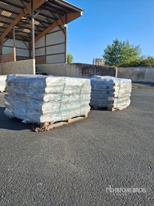 Quantity of (30000) Stakes 0.80m (green)