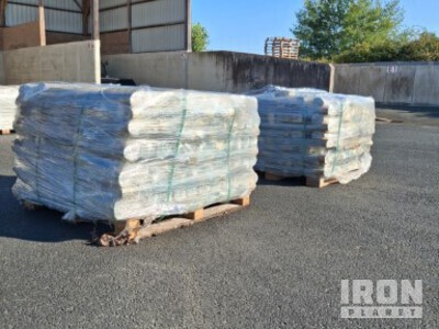 Quantity of (30000) Stakes 0.80m (green)