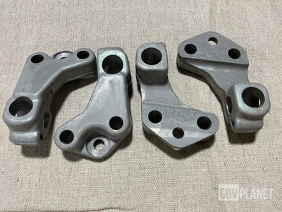 (20) Hamilton Sundstrand 557691 Spinner Brackets