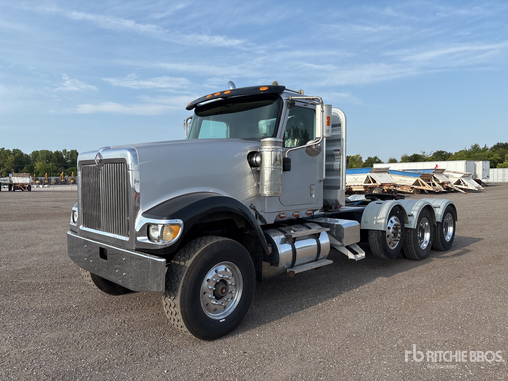 2008 International Paystar 5900i 8x4 Tri/A Day Cab Truck Tractor