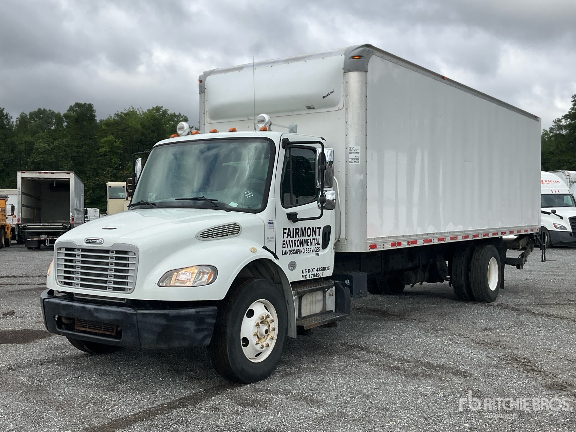 2019 Freightliner M2 106 4x2 Moving Van Truck