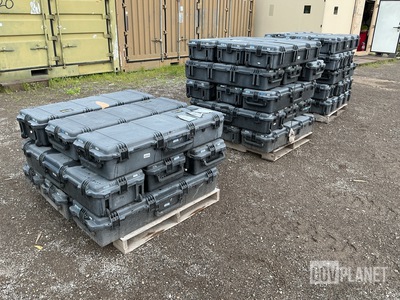 (39) Storage Cases