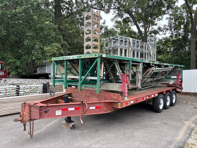 1996 Kesler 20 ft Tri/A Equipment Trailer w/Hydro-Mobile Scaffolding