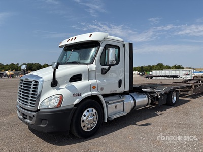 2020 Freightliner Cascadia 113 T/A Camion transporteur de Voitures