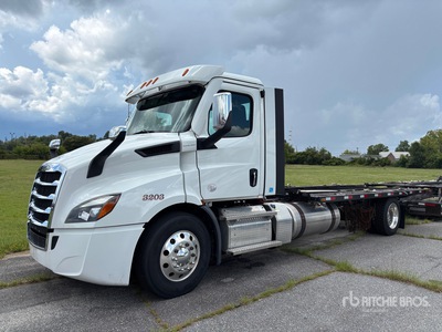 2024 Freightliner Cascadia 116 4x2 Autotransporter