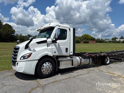 2024 Freightliner Cascadia 116 4x2 Autotransporter