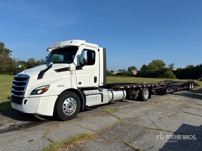 2024 Freightliner Cascadia 116 4x2 Car Carrier Truck